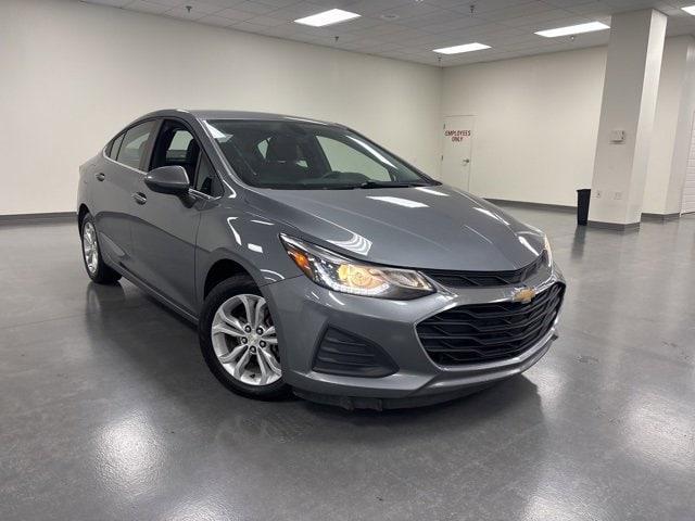 used 2019 Chevrolet Cruze car, priced at $6,000