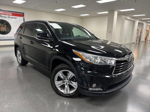 used 2014 Toyota Highlander car, priced at $19,500