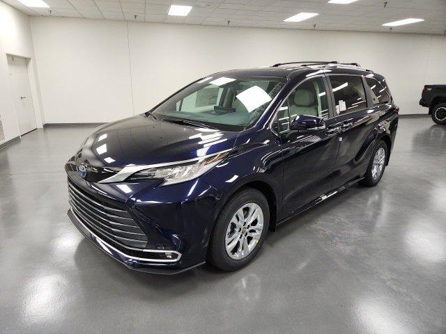 new 2025 Toyota Sienna car, priced at $59,759