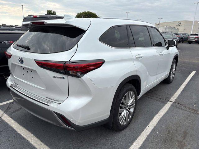 used 2023 Toyota Highlander Hybrid car, priced at $48,500
