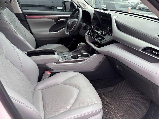 used 2023 Toyota Highlander Hybrid car, priced at $48,500