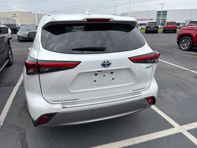 used 2023 Toyota Highlander Hybrid car, priced at $48,500