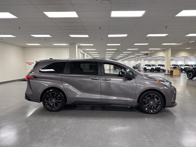 used 2021 Toyota Sienna car, priced at $36,372