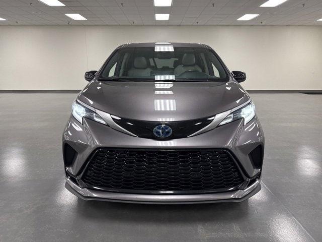 used 2021 Toyota Sienna car, priced at $33,754
