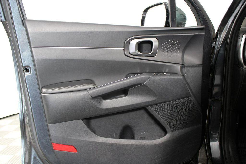 used 2024 Kia Sorento car, priced at $26,857