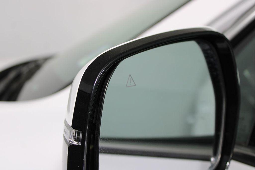 used 2024 Kia Sorento car, priced at $26,593