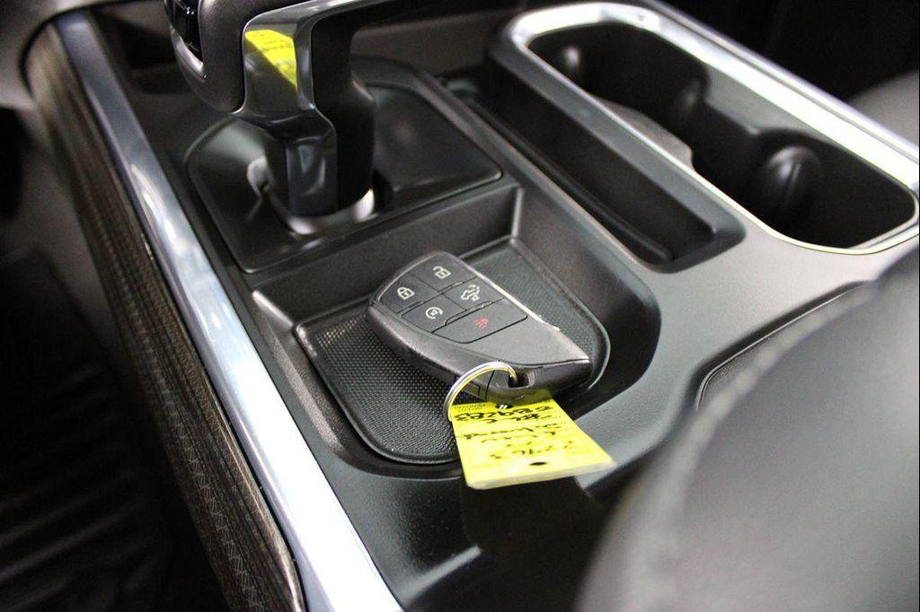 used 2022 Chevrolet Silverado 1500 car, priced at $43,911