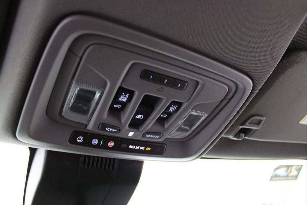 used 2022 Chevrolet Silverado 1500 car, priced at $43,911