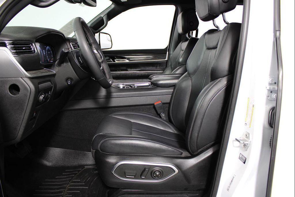 used 2022 Jeep Wagoneer car, priced at $38,374