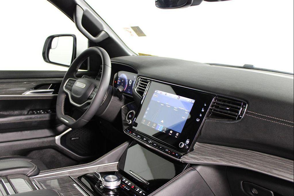 used 2022 Jeep Wagoneer car, priced at $38,374