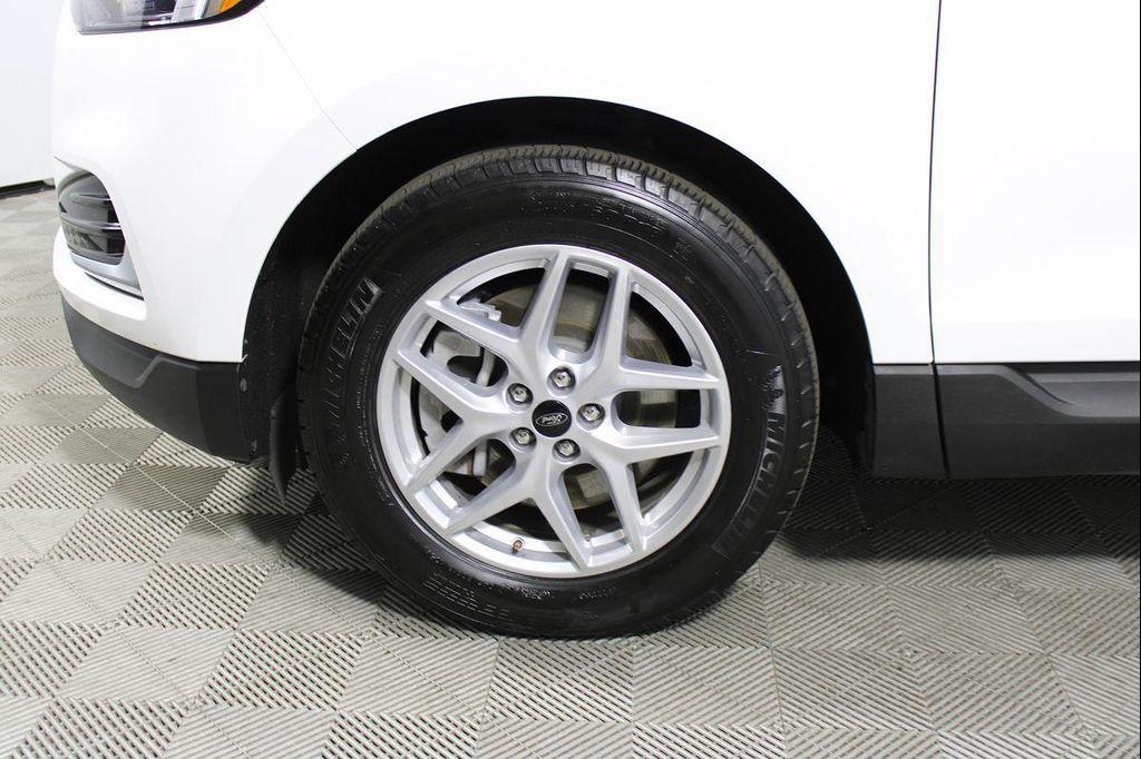 used 2024 Ford Edge car, priced at $22,498