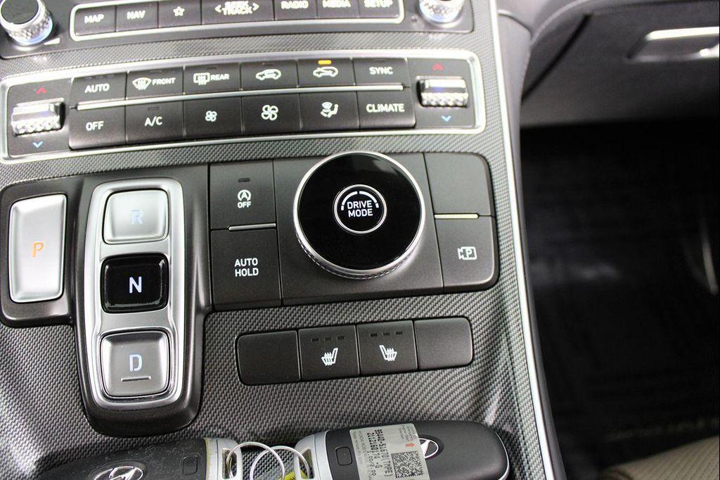 used 2022 Hyundai Santa Fe car, priced at $22,961