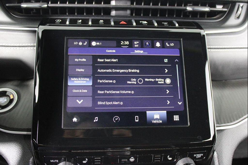 used 2024 Jeep Grand Cherokee L car, priced at $28,078