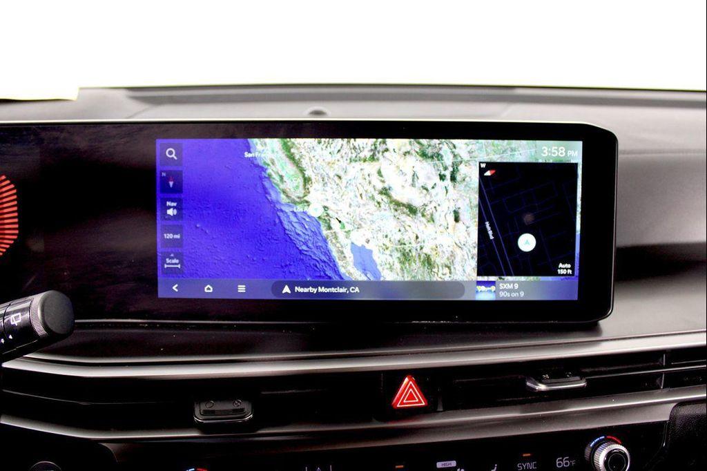 used 2024 Kia Sorento car, priced at $25,647