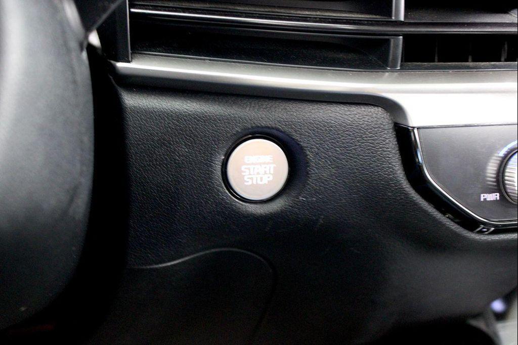 used 2024 Kia Sorento car, priced at $25,647