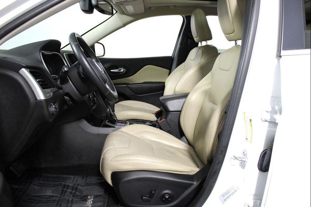 used 2015 Jeep Cherokee car, priced at $11,104