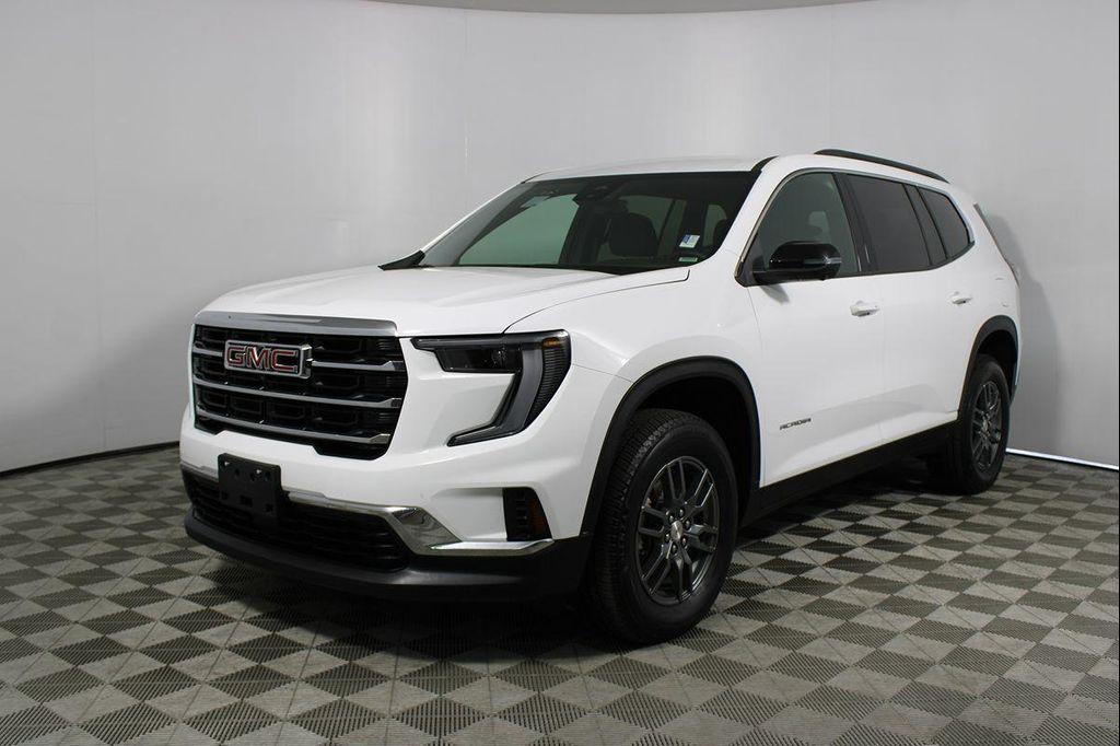 used 2025 GMC Acadia car, priced at $35,286