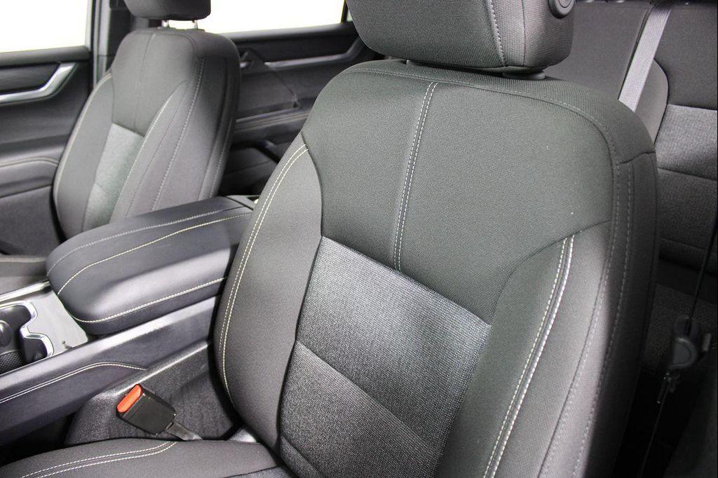 used 2025 GMC Acadia car, priced at $35,286