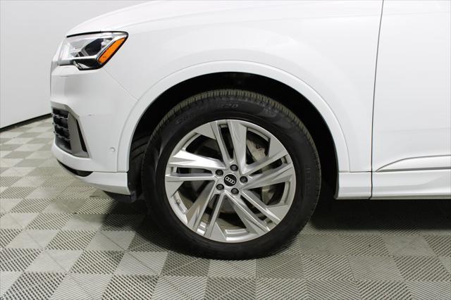 used 2022 Audi Q7 car, priced at $32,155