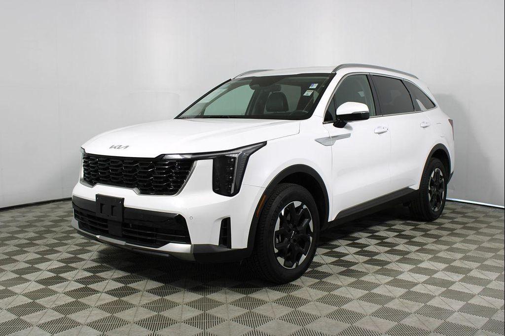 used 2024 Kia Sorento car, priced at $24,986