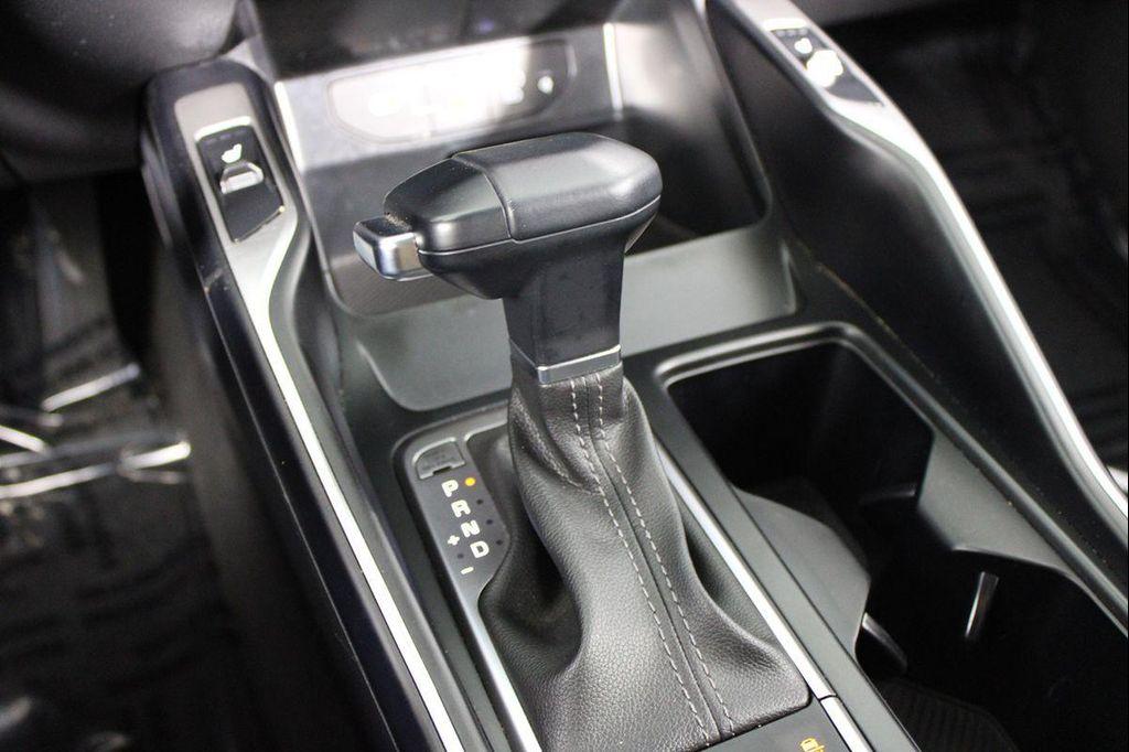 used 2024 Kia Sorento car, priced at $24,986