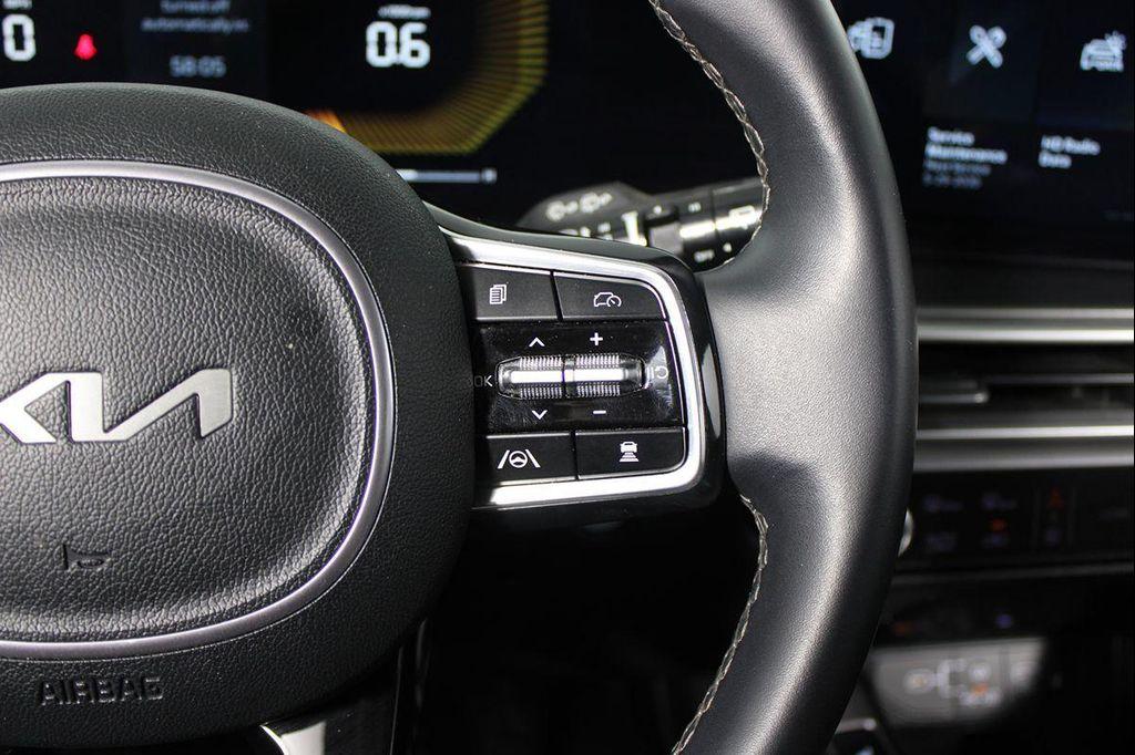 used 2024 Kia Sorento car, priced at $24,986