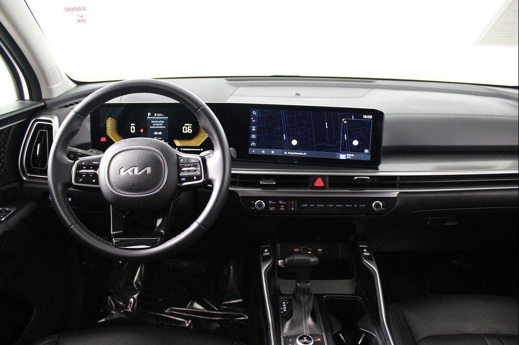 used 2024 Kia Sorento car, priced at $24,986