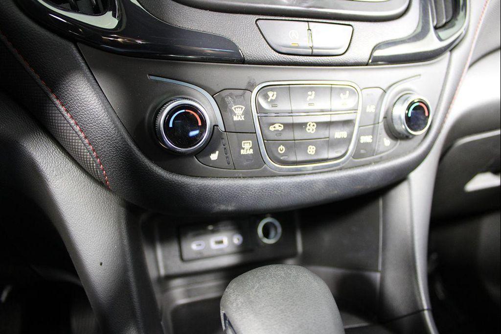 used 2022 Chevrolet Equinox car, priced at $19,160