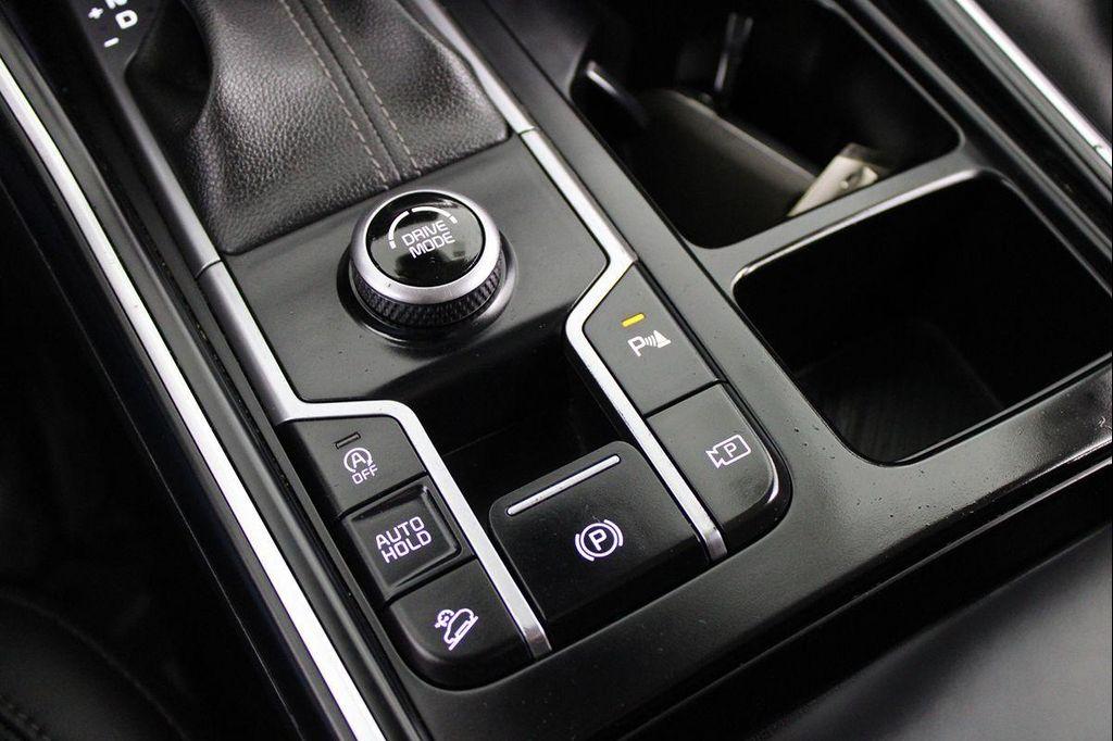 used 2024 Kia Sorento car, priced at $25,029