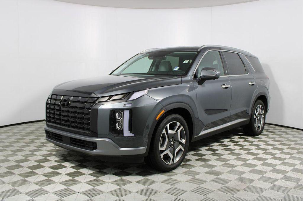 used 2025 Hyundai Palisade car, priced at $38,118