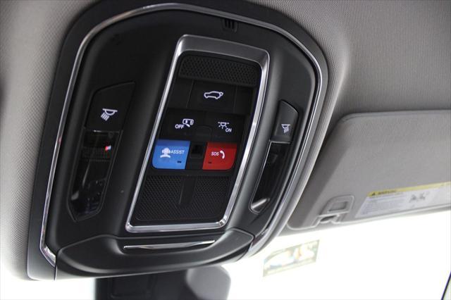 used 2022 Jeep Grand Cherokee car, priced at $25,888