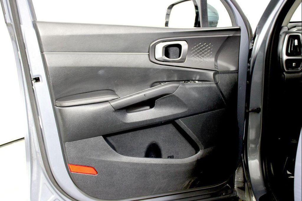 used 2023 Kia Sorento car, priced at $22,988