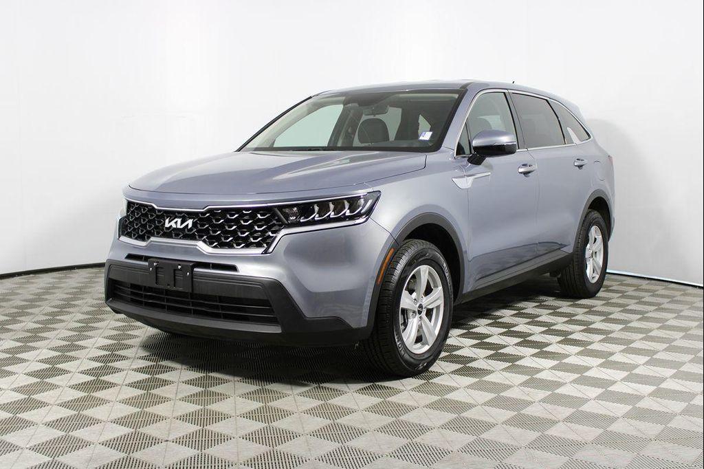 used 2023 Kia Sorento car, priced at $22,988