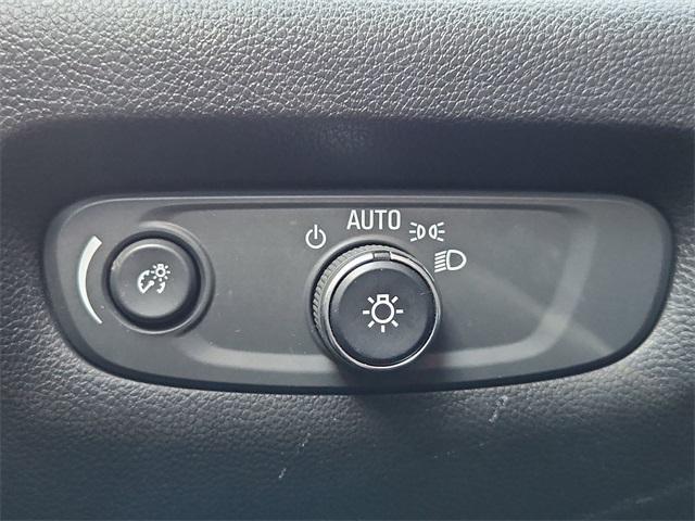used 2020 Chevrolet Traverse car, priced at $18,491