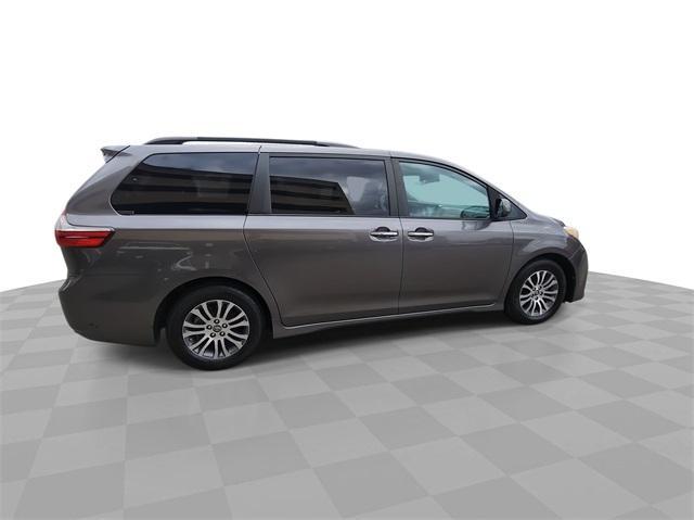 used 2018 Toyota Sienna car, priced at $21,196