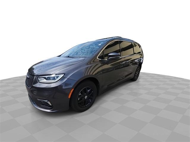 used 2021 Chrysler Pacifica car, priced at $18,399