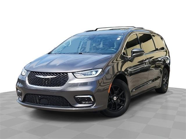 used 2021 Chrysler Pacifica car, priced at $18,399