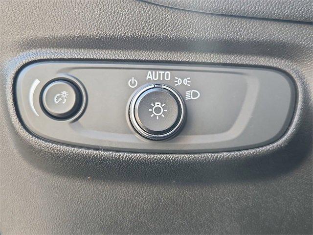 used 2021 Chevrolet Equinox car, priced at $13,294