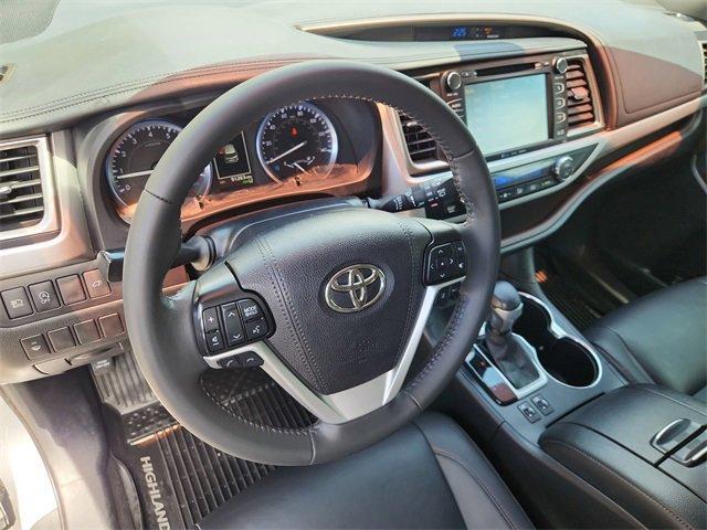 used 2019 Toyota Highlander car, priced at $25,393