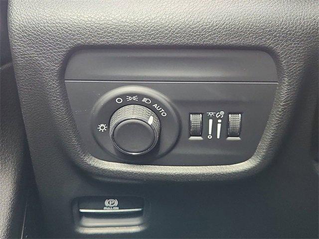 used 2023 Jeep Grand Cherokee car, priced at $28,995