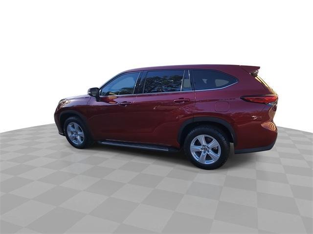 used 2022 Toyota Highlander car, priced at $32,491