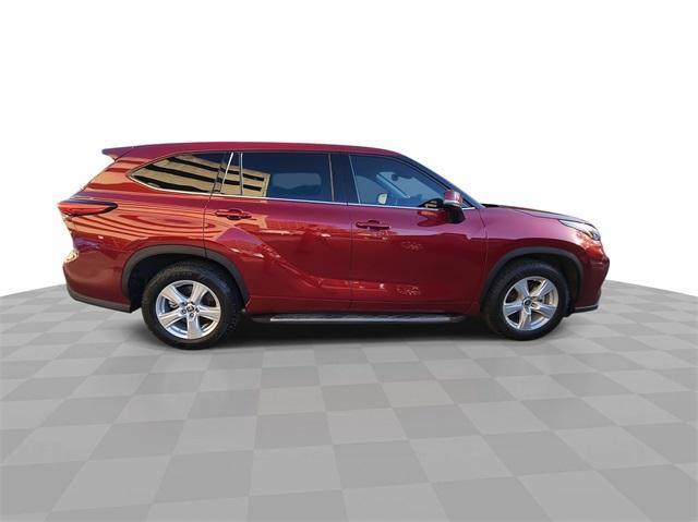 used 2022 Toyota Highlander car, priced at $32,491