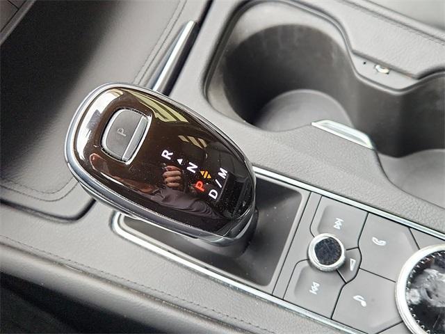 used 2021 Cadillac XT4 car, priced at $28,691