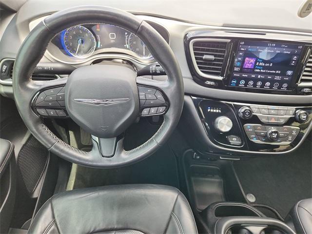 used 2020 Chrysler Pacifica car, priced at $19,492