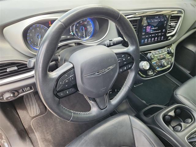 used 2020 Chrysler Pacifica car, priced at $19,492