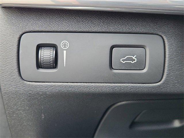 used 2019 Volvo XC90 car, priced at $19,992