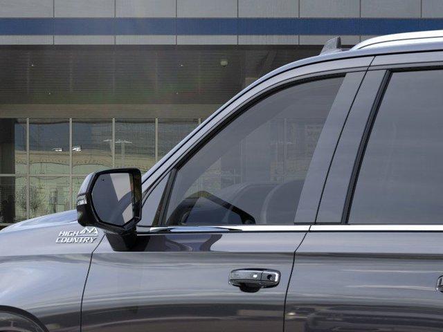 new 2024 Chevrolet Suburban car, priced at $76,600