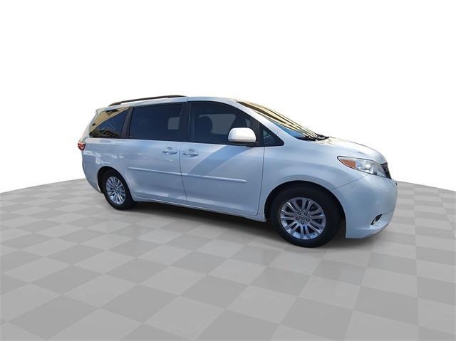 used 2016 Toyota Sienna car, priced at $19,592