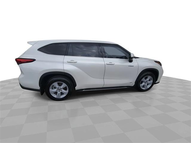 used 2020 Toyota Highlander Hybrid car, priced at $29,993