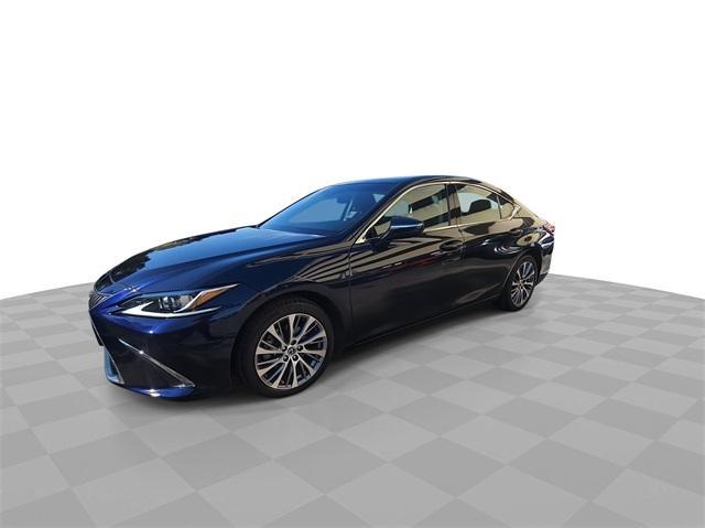 used 2020 Lexus ES 350 car, priced at $32,095